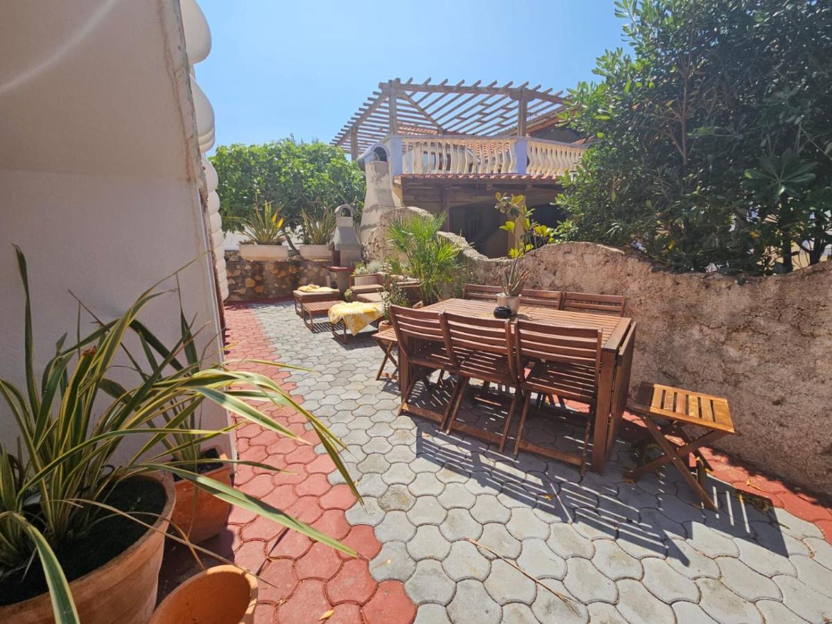 Apartment Melani Vir Exterior photo